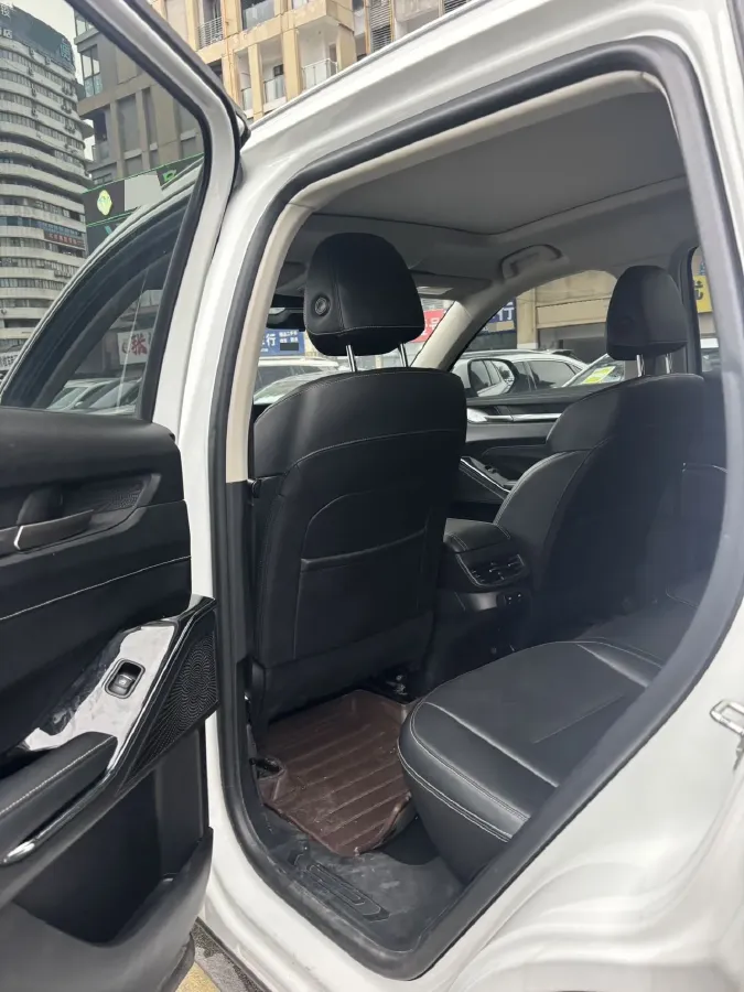 2021 Haval H6 2.0T 211HP L4 7DCT,autocango,china used car exporter,china ev exporter,chinese used car exporter,chinese used ev exporter
