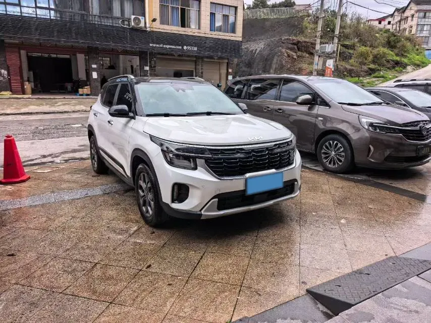 2023 Kia Seltos 1.5L 115HP L4 CVT,autocango,china used car exporter,china ev exporter,chinese used car exporter,chinese used ev exporter