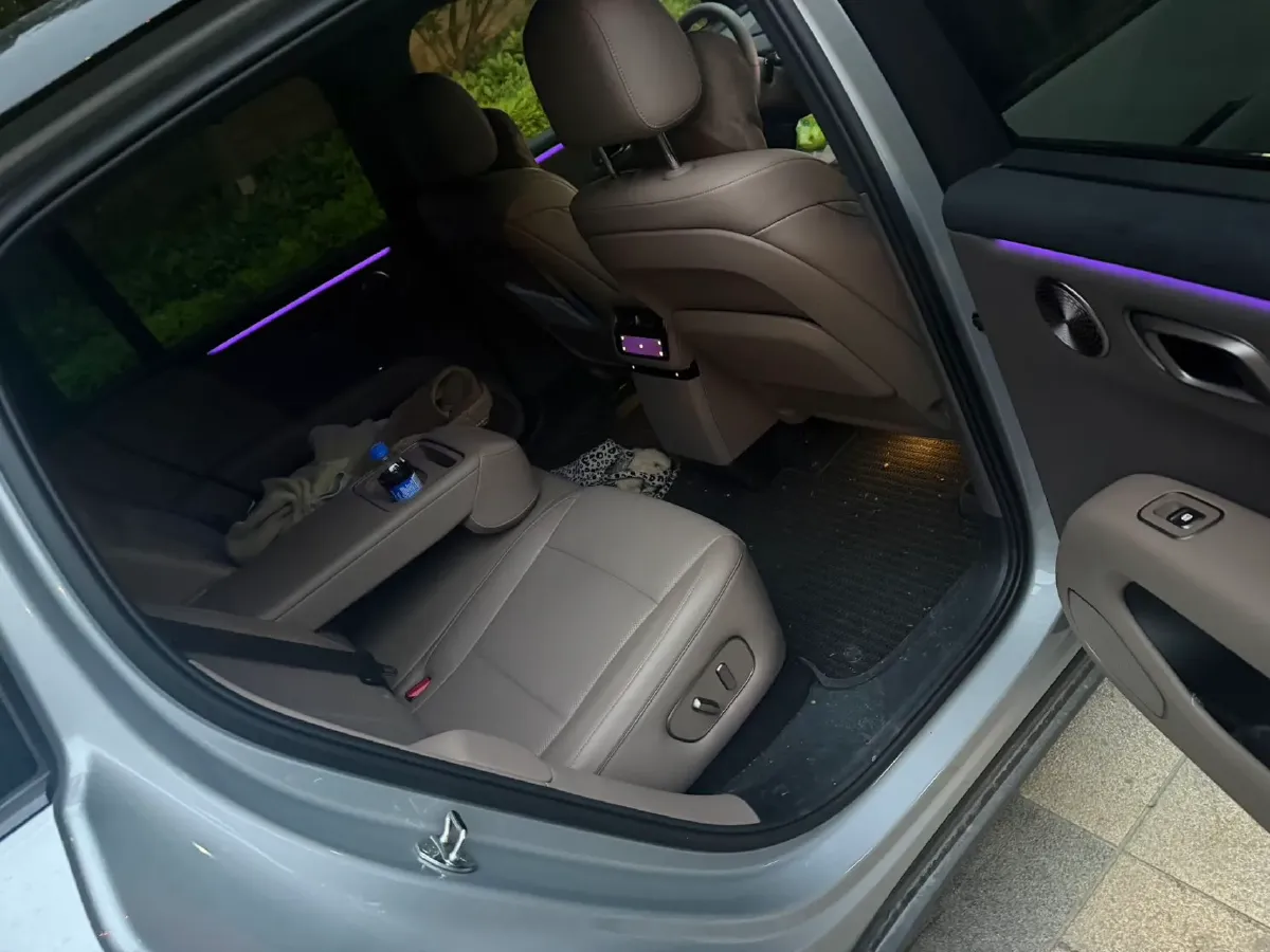 2025 Li i6 BEV,autocango,china used car exporter,china ev exporter,chinese used car exporter,chinese used ev exporter