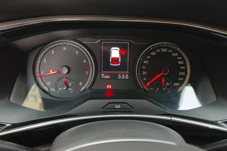 2019 Jeep Cherokee 2.0T 234HP L4 9AT,autocango,china used car exporter,china ev exporter,chinese used car exporter,chinese used ev exporter