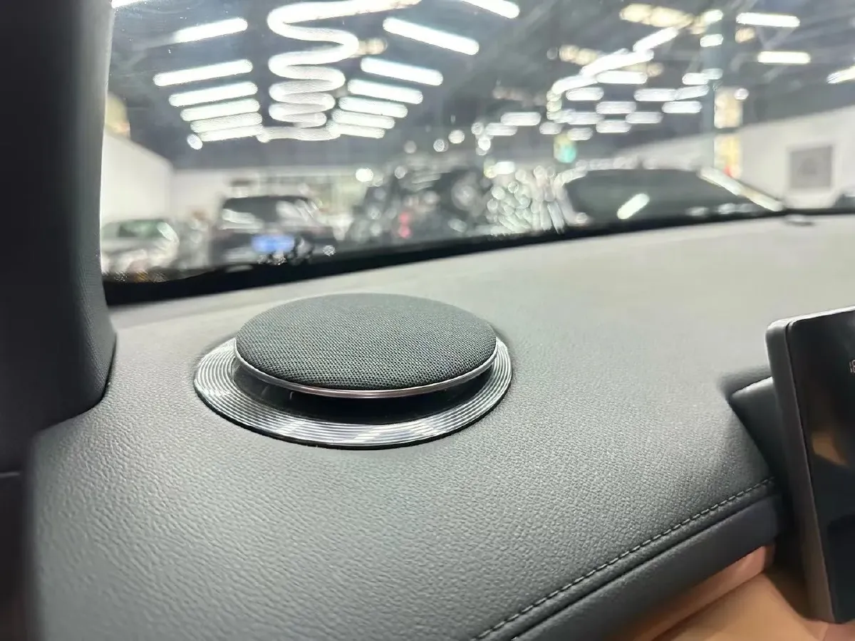 2025 WuLing XingGuangS 1.5L 106HP L4 E-CVT PHEV,autocango,china used car exporter,china ev exporter,chinese used car exporter,chinese used ev exporter