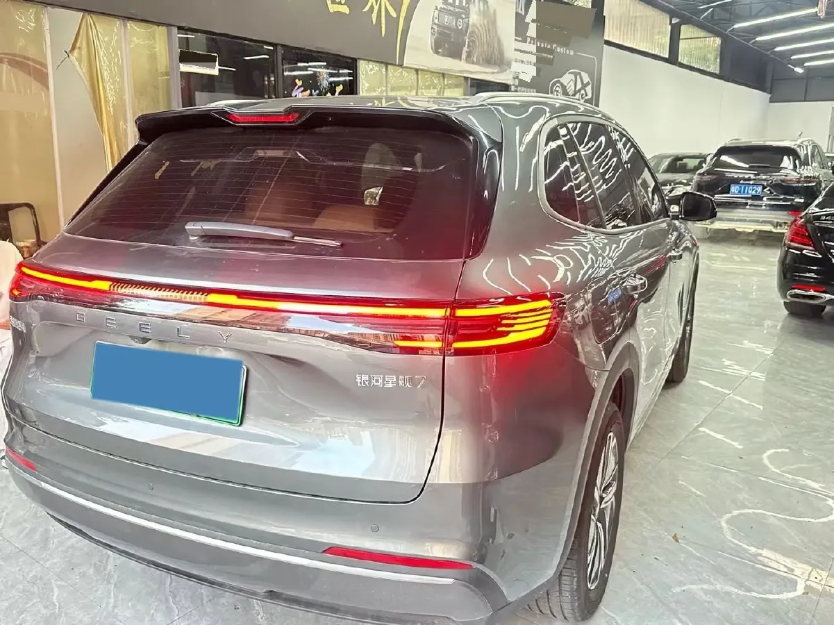 2025 WuLing XingGuangS 1.5L 106HP L4 E-CVT PHEV,autocango,china used car exporter,china ev exporter,chinese used car exporter,chinese used ev exporter