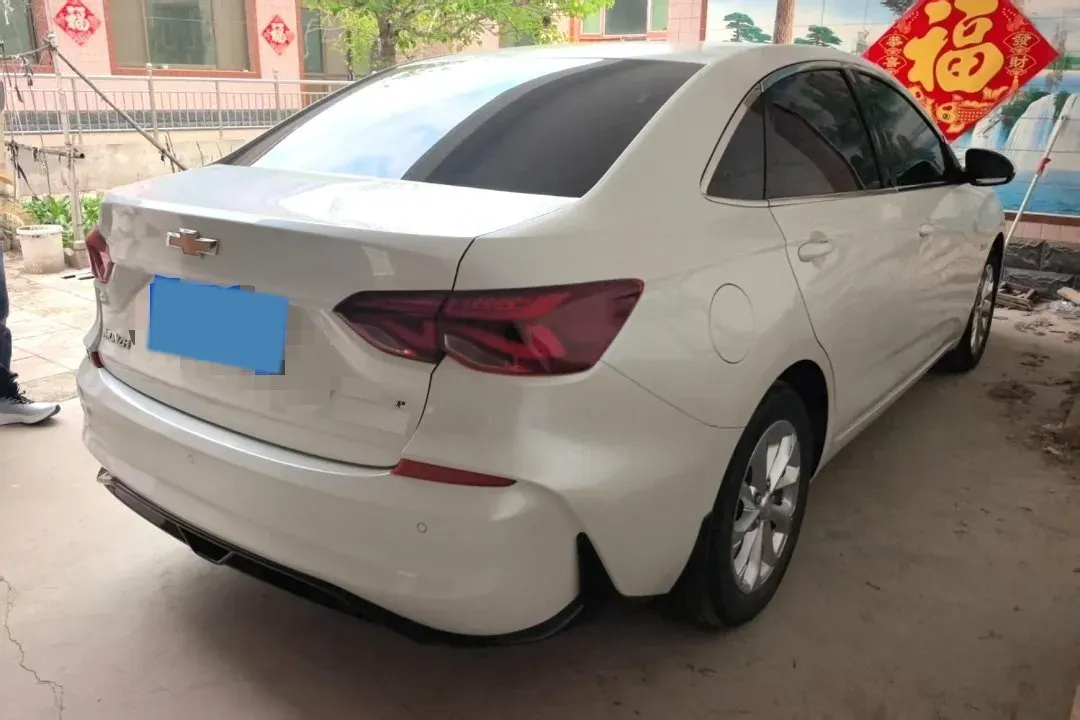 2024 Chevrolet Monza 1.5L 113HP L4 6DCT,autocango,china used car exporter,china ev exporter,chinese used car exporter,chinese used ev exporter