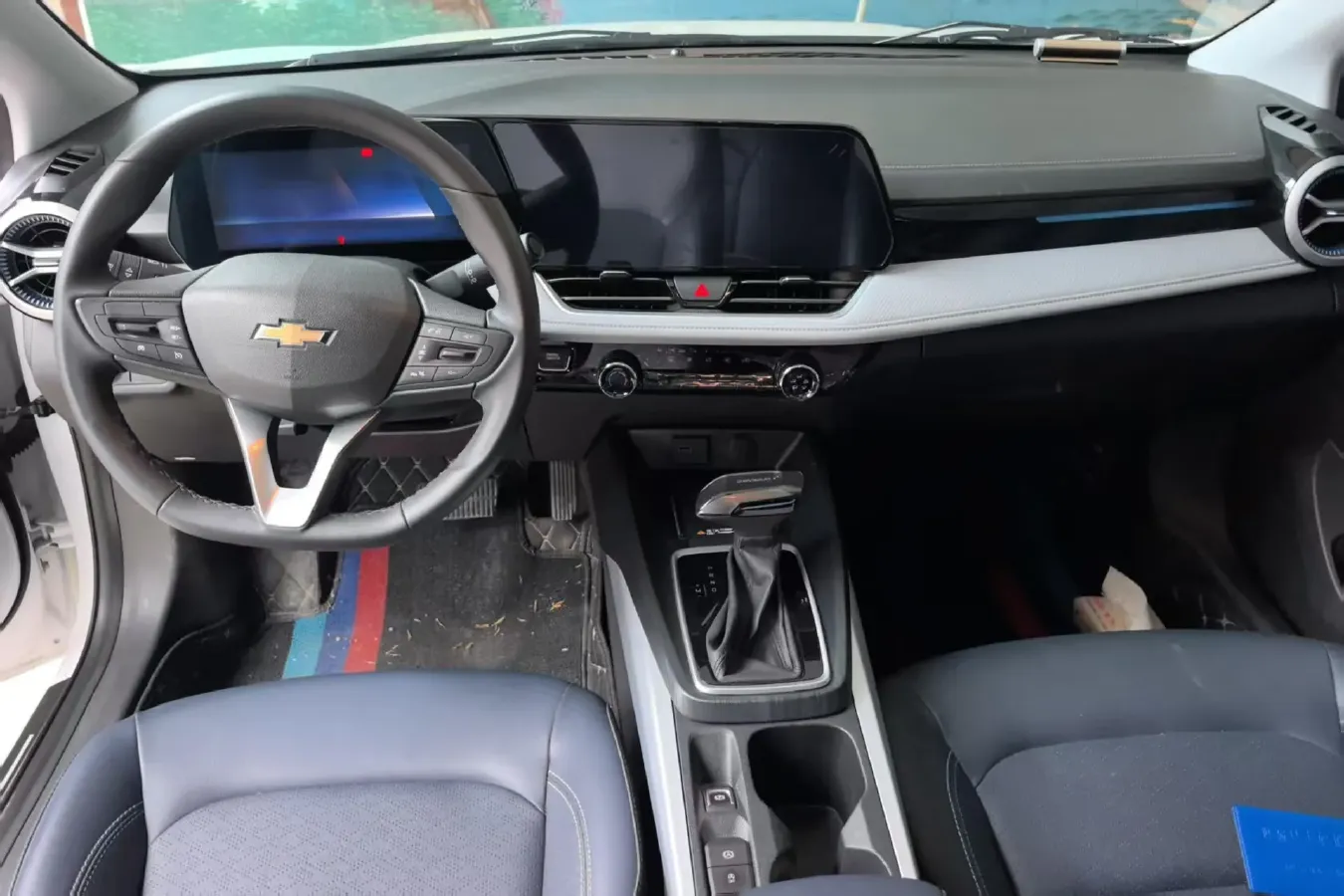 2024 Chevrolet Monza 1.5L 113HP L4 6DCT,autocango,china used car exporter,china ev exporter,chinese used car exporter,chinese used ev exporter