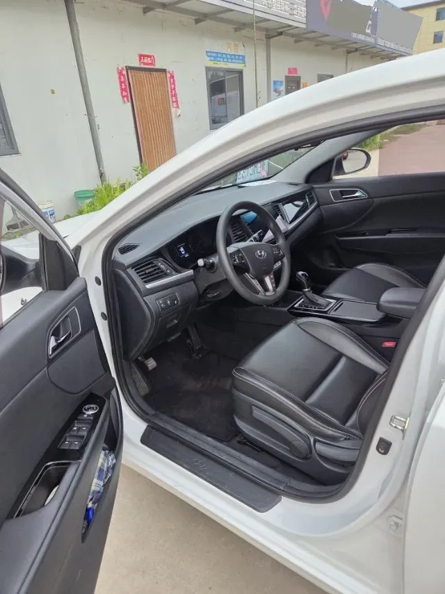 2017 Hyundai Mistra 1.6T 175HP L4 7DCT,autocango,china used car exporter,china ev exporter,chinese used car exporter,chinese used ev exporter