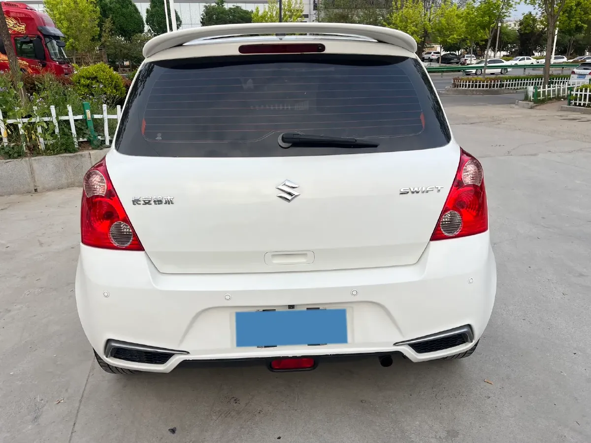 2015 LiFan 720 1.8L 133HP L4 CVT,autocango,china used car exporter,china ev exporter,chinese used car exporter,chinese used ev exporter