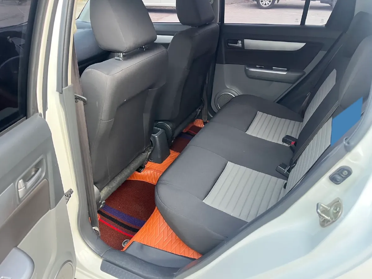 2015 LiFan 720 1.8L 133HP L4 CVT,autocango,china used car exporter,china ev exporter,chinese used car exporter,chinese used ev exporter