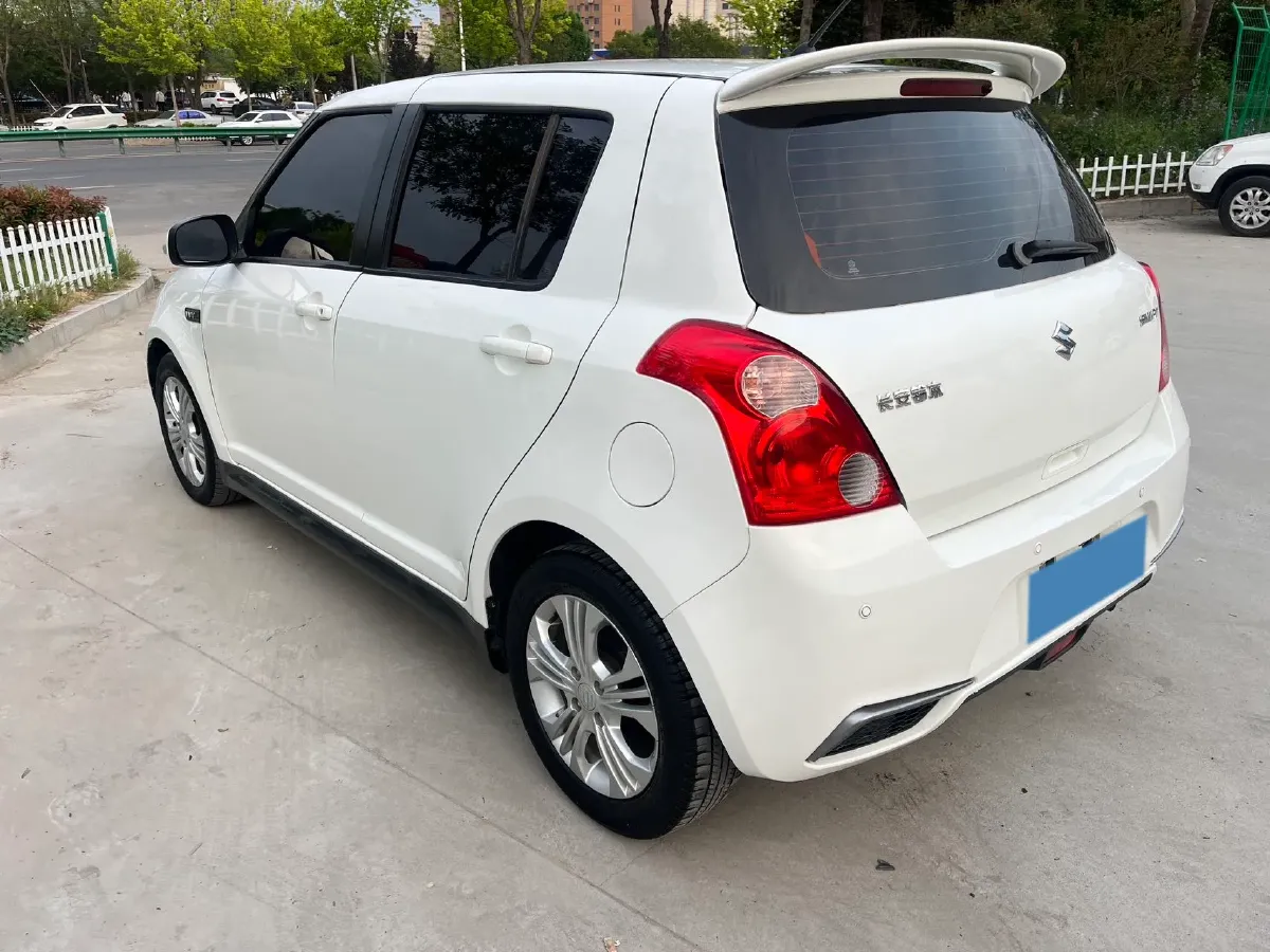 2015 LiFan 720 1.8L 133HP L4 CVT,autocango,china used car exporter,china ev exporter,chinese used car exporter,chinese used ev exporter