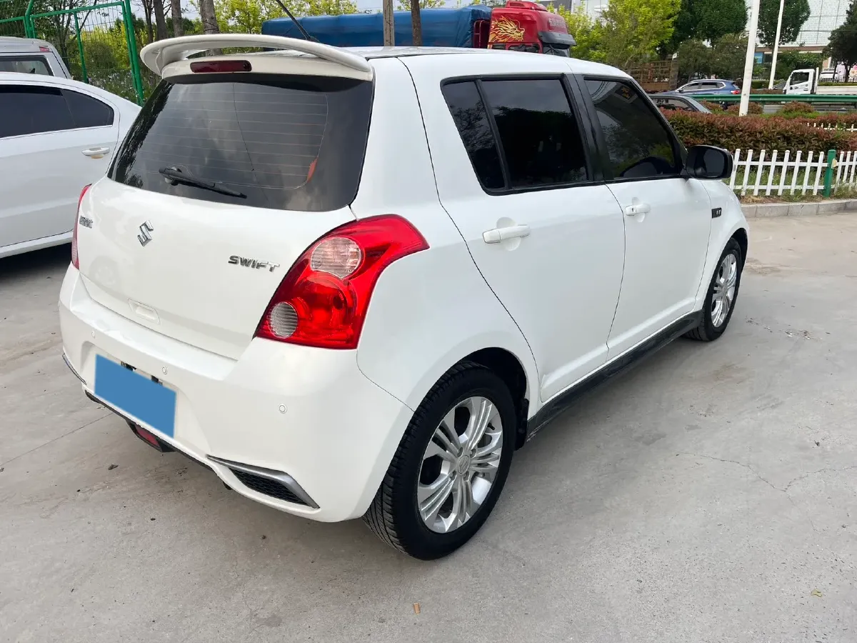 2015 LiFan 720 1.8L 133HP L4 CVT,autocango,china used car exporter,china ev exporter,chinese used car exporter,chinese used ev exporter