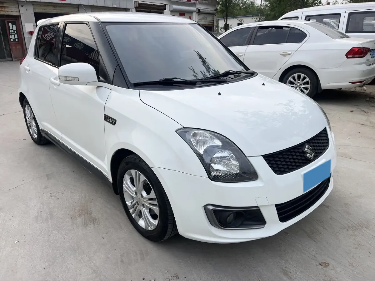 2015 LiFan 720 1.8L 133HP L4 CVT,autocango,china used car exporter,china ev exporter,chinese used car exporter,chinese used ev exporter