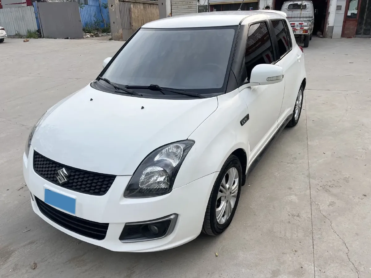 2015 LiFan 720 1.8L 133HP L4 CVT,autocango,china used car exporter,china ev exporter,chinese used car exporter,chinese used ev exporter