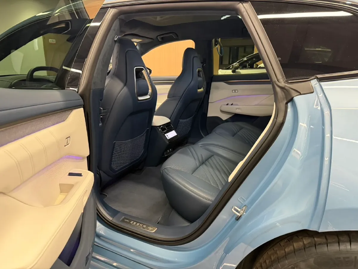 2025 Zeekr 001 BEV 100KWH,autocango,china used car exporter,china ev exporter,chinese used car exporter,chinese used ev exporter