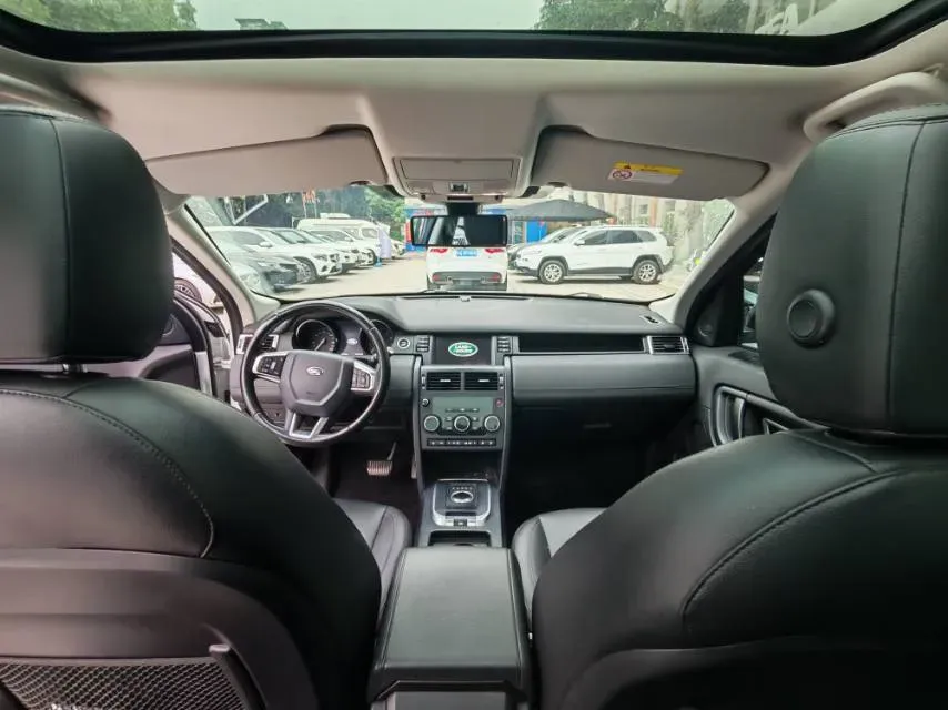 2019 Land Rover Discovery Sport 2.0T 241HP L4 9AT,autocango,china used car exporter,china ev exporter,chinese used car exporter,chinese used ev exporter