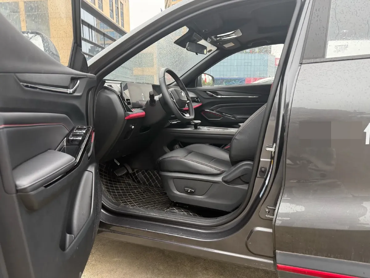 2024 ChangAn X5 PLUS 1.5T 188HP L4 7DCT,autocango,china used car exporter,china ev exporter,chinese used car exporter,chinese used ev exporter