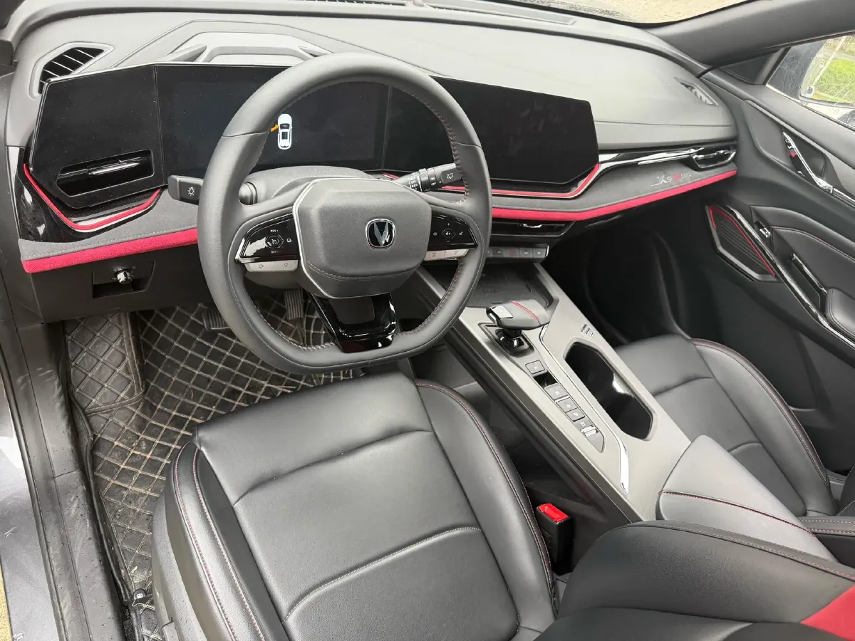 2024 ChangAn X5 PLUS 1.5T 188HP L4 7DCT,autocango,china used car exporter,china ev exporter,chinese used car exporter,chinese used ev exporter