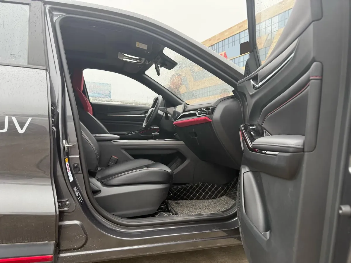 2024 ChangAn X5 PLUS 1.5T 188HP L4 7DCT,autocango,china used car exporter,china ev exporter,chinese used car exporter,chinese used ev exporter