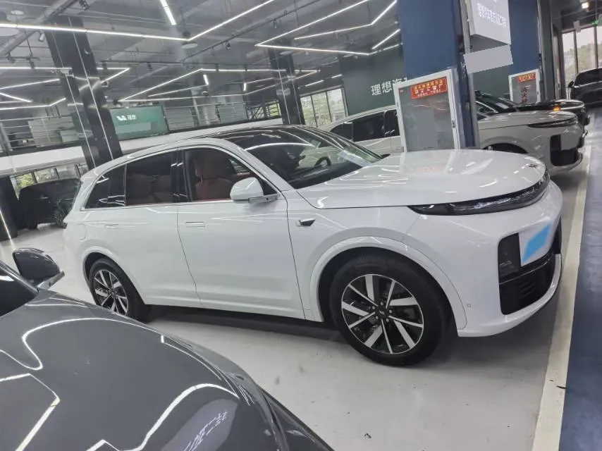 2023 Li L7 Range Extended 154HP REEV 40.9KWH,autocango,china used car exporter,china ev exporter,chinese used car exporter,chinese used ev exporter