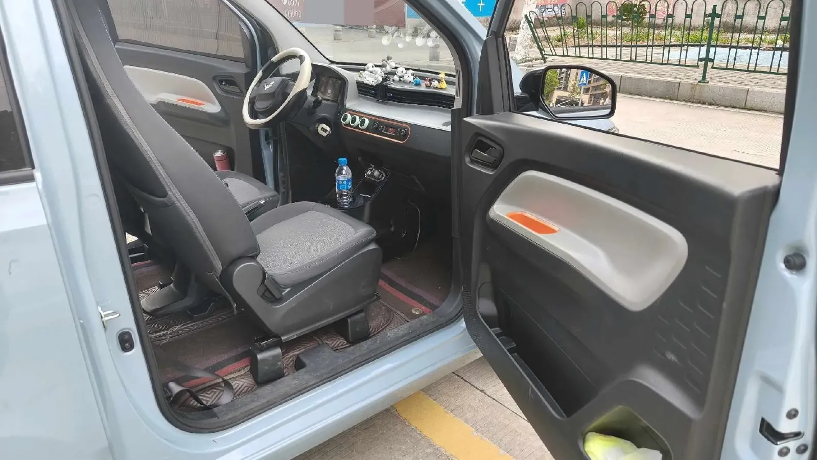2020 WuLing HongGuang MINI EV BEV 13.8KWH,autocango,china used car exporter,china ev exporter,chinese used car exporter,chinese used ev exporter