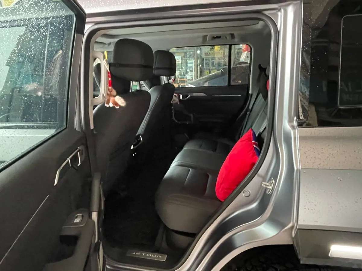 2024 Jetour ShanHai TravellerC-DM 1.5T 156HP L4 3DHT PHEV 43.24KWH,autocango,china used car exporter,china ev exporter,chinese used car exporter,chinese used ev exporter