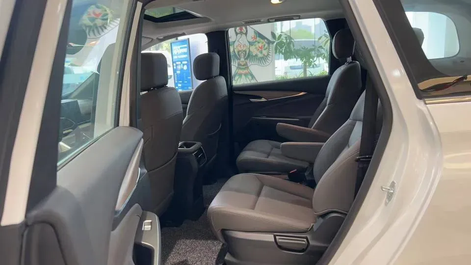 2025 MAXUS G50 PHEV 1.5L 98HP L4 1DHT PHEV 18.65KWH,autocango,china used car exporter,china ev exporter,chinese used car exporter,chinese used ev exporter