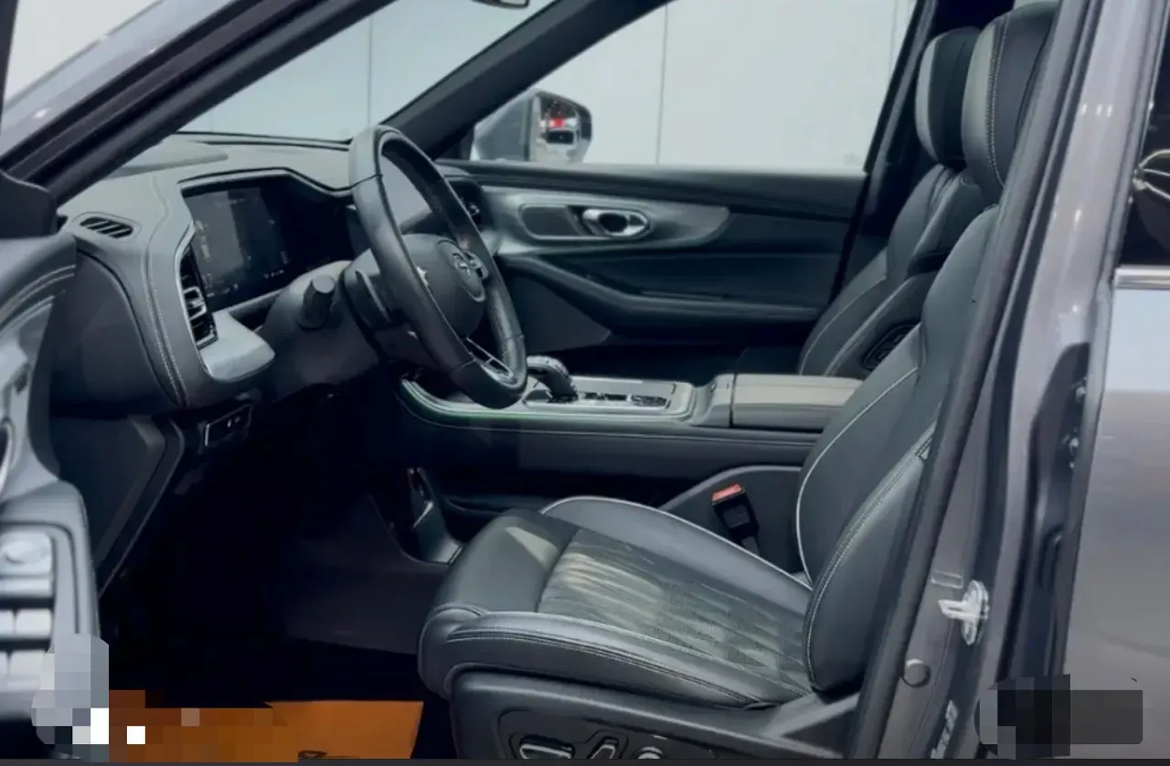 2022 GAC Trumpchi GS8 2.0T 252HP L4 8AT,autocango,china used car exporter,china ev exporter,chinese used car exporter,chinese used ev exporter