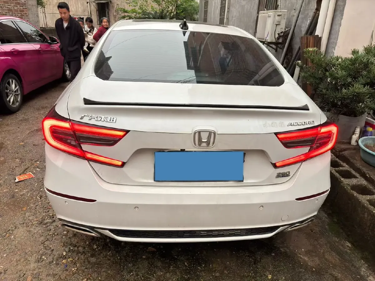 2022 Honda Accord 1.5T 194HP L4 CVT,autocango,china used car exporter,china ev exporter,chinese used car exporter,chinese used ev exporter