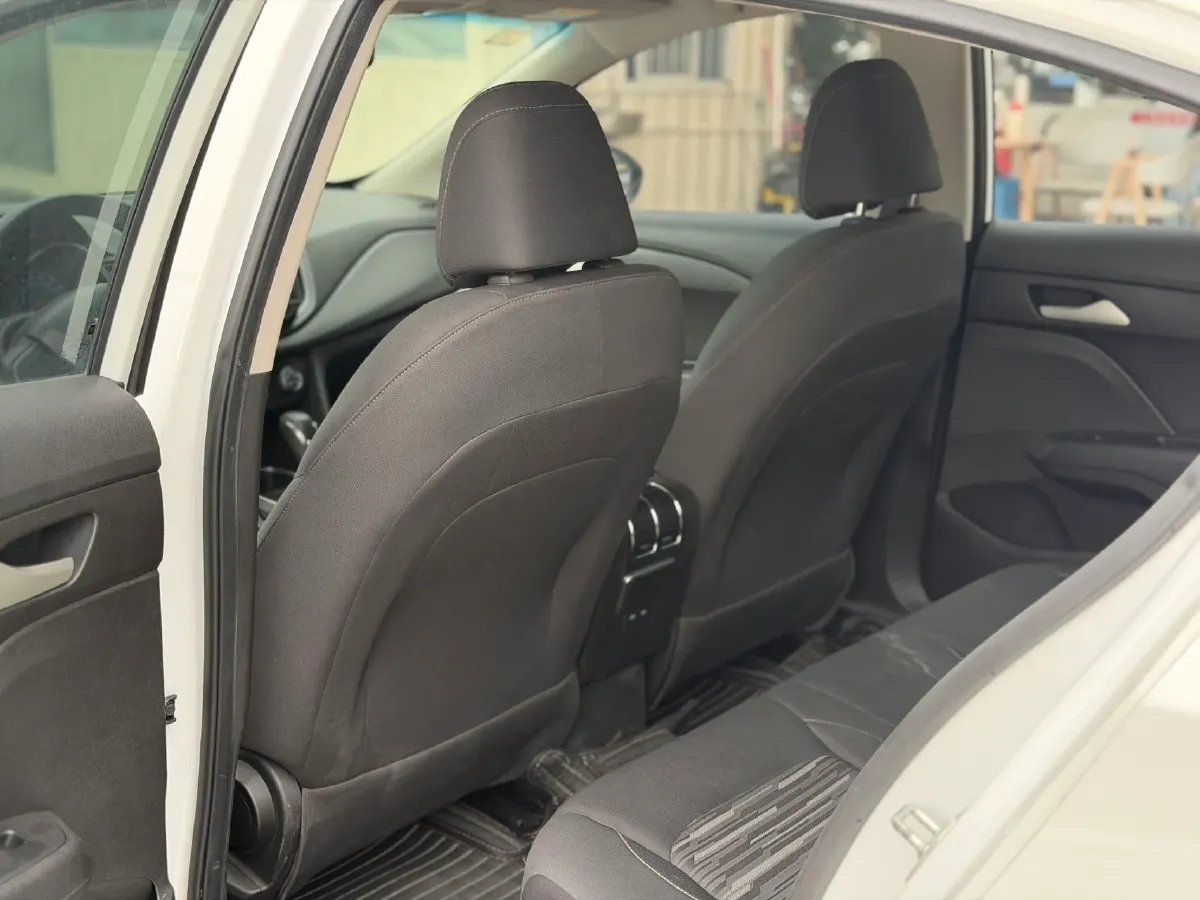 2016 Chevrolet Cavalier 1.5L 113HP L4 6AT,autocango,china used car exporter,china ev exporter,chinese used car exporter,chinese used ev exporter