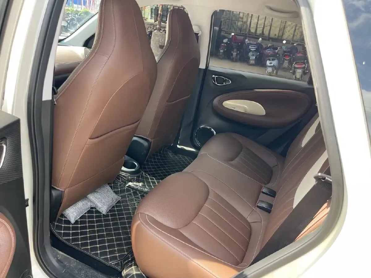 2024 WuLing BinGuo BEV 31.9KWH,autocango,china used car exporter,china ev exporter,chinese used car exporter,chinese used ev exporter