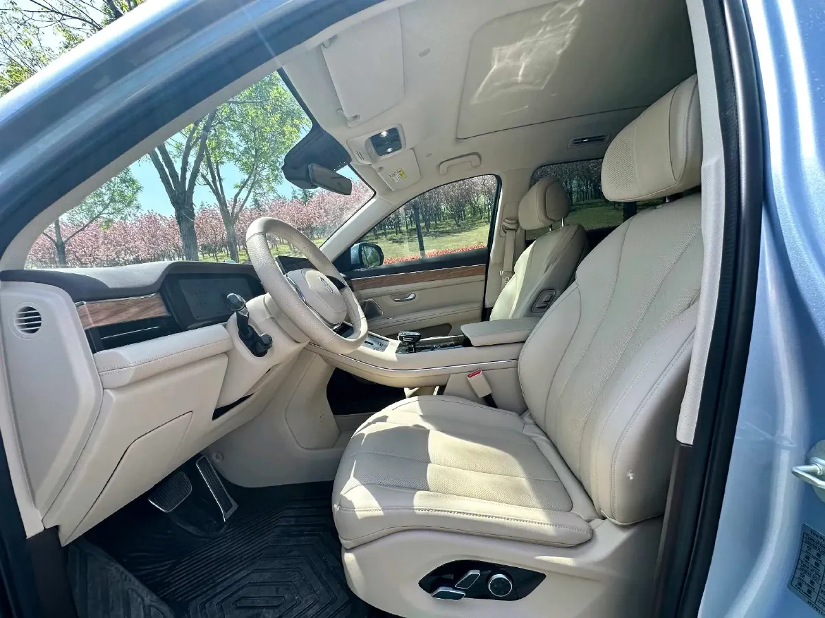 2024 AITO AITO M7 1.5T 152HP L4 REEV 40KWH,autocango,china used car exporter,china ev exporter,chinese used car exporter,chinese used ev exporter