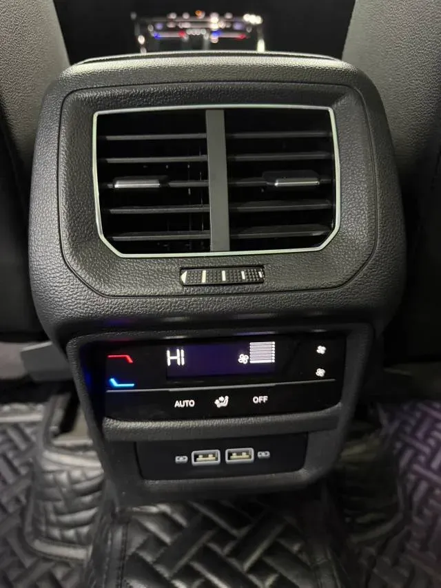 2022 Volkswagen Tayron 1.4T 150HP L4 7DCT,autocango,china used car exporter,china ev exporter,chinese used car exporter,chinese used ev exporter