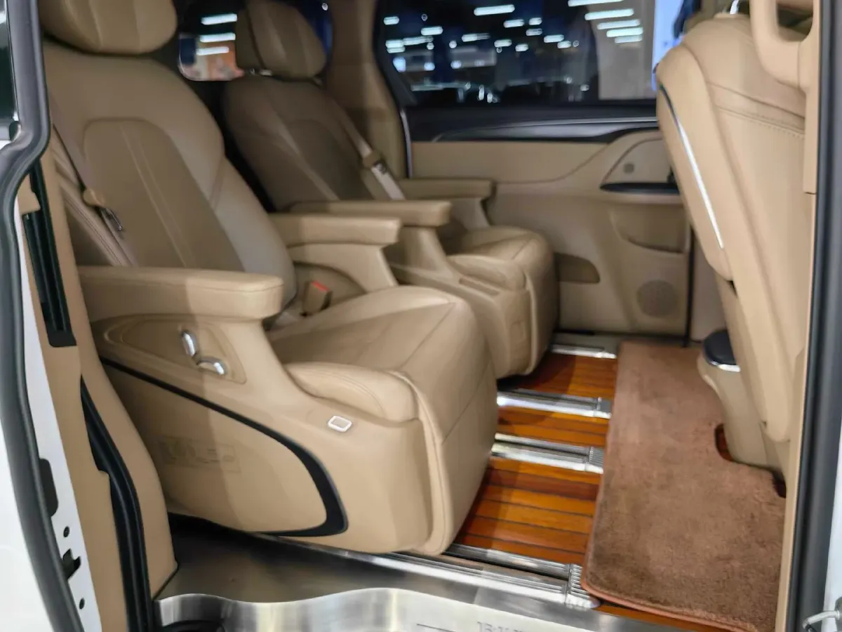 2021 Buick GL8 2.0T 237HP L4 9AT,autocango,china used car exporter,china ev exporter,chinese used car exporter,chinese used ev exporter