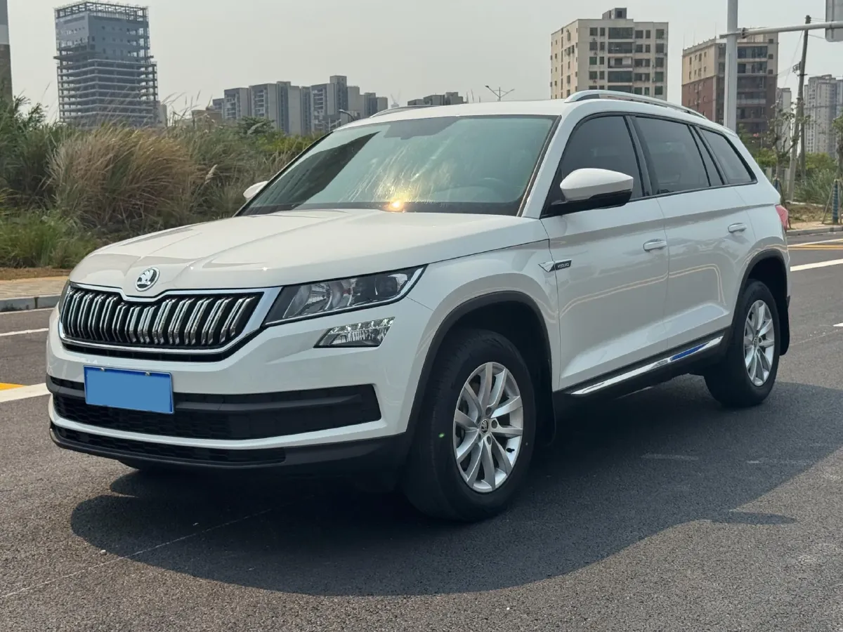 2018 Skoda Kodiak 2.0T 186HP L4 7DCT,autocango,china used car exporter,china ev exporter,chinese used car exporter,chinese used ev exporter