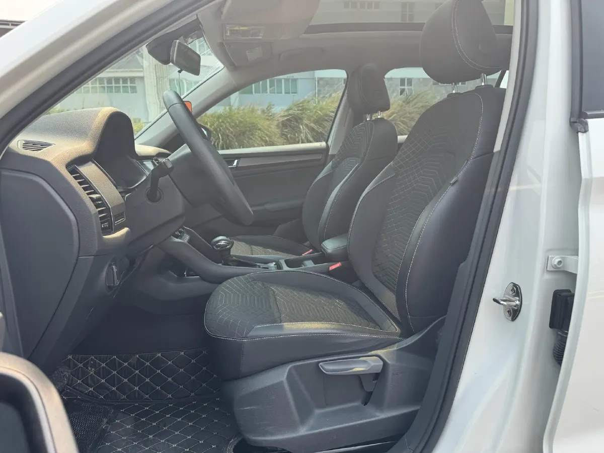 2018 Skoda Kodiak 2.0T 186HP L4 7DCT,autocango,china used car exporter,china ev exporter,chinese used car exporter,chinese used ev exporter