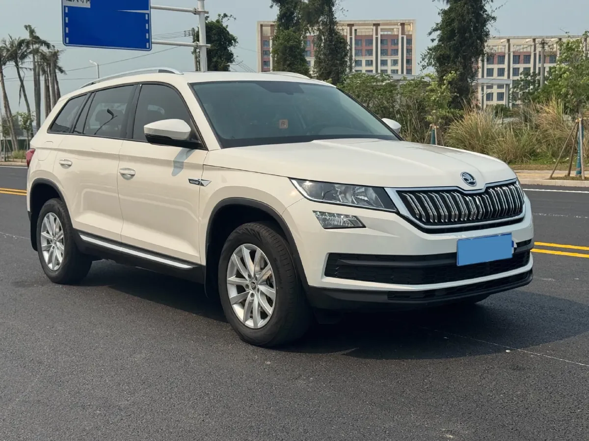 2018 Skoda Kodiak 2.0T 186HP L4 7DCT,autocango,china used car exporter,china ev exporter,chinese used car exporter,chinese used ev exporter