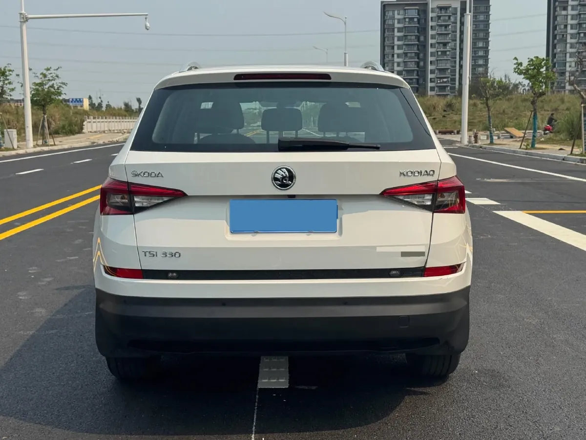 2018 Skoda Kodiak 2.0T 186HP L4 7DCT,autocango,china used car exporter,china ev exporter,chinese used car exporter,chinese used ev exporter
