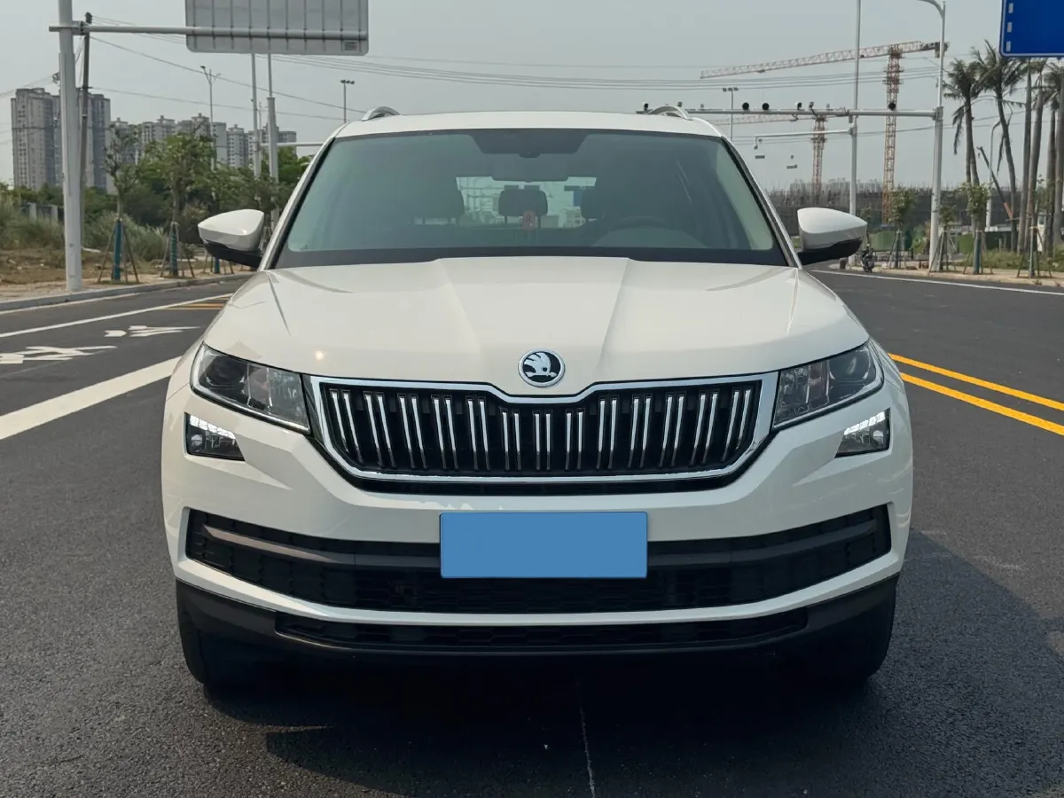 2018 Skoda Kodiak 2.0T 186HP L4 7DCT,autocango,china used car exporter,china ev exporter,chinese used car exporter,chinese used ev exporter