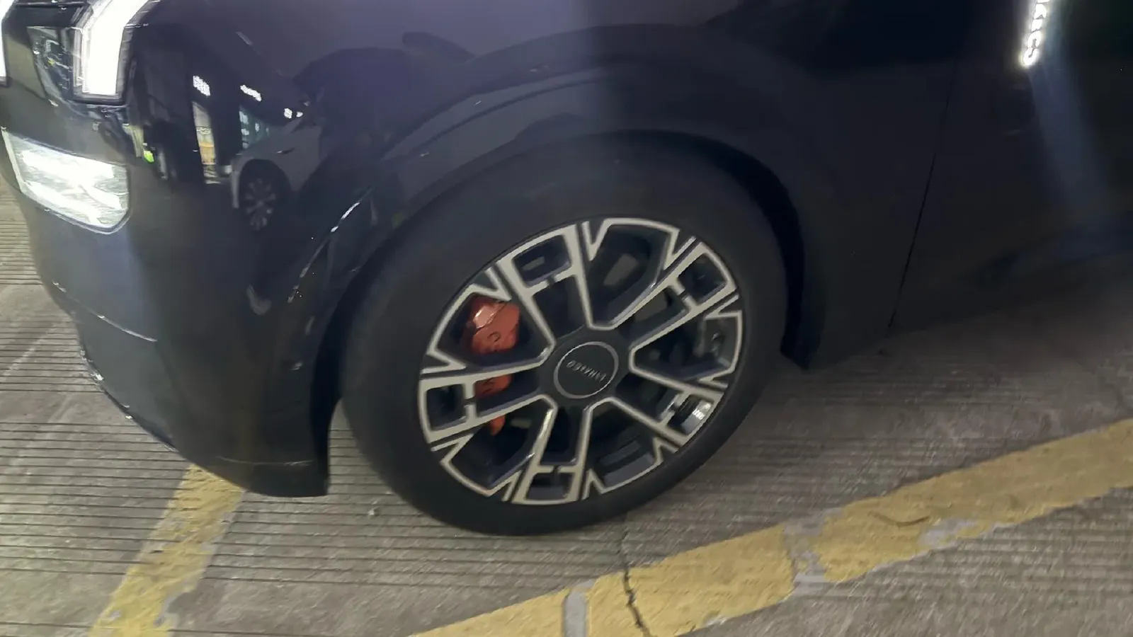 2025 LYNK&CO 900 1.5T 190HP L4 3DHT PHEV 43.3KWH,autocango,china used car exporter,china ev exporter,chinese used car exporter,chinese used ev exporter