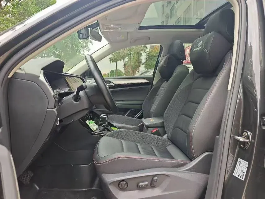 2020 Volkswagen Tayron 2.0T 186HP L4 7DCT,autocango,china used car exporter,china ev exporter,chinese used car exporter,chinese used ev exporter