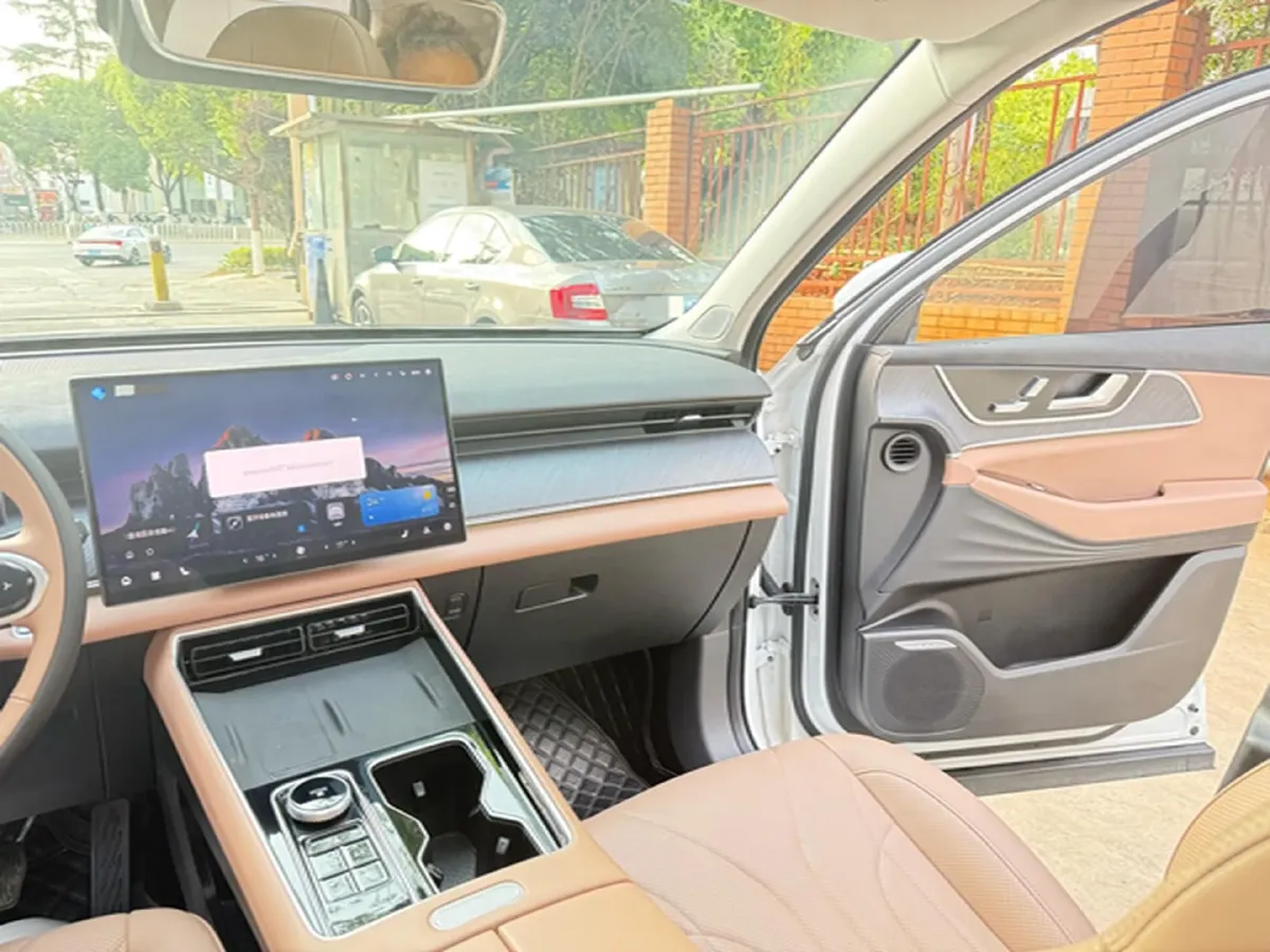 2024 Chery Tiggo8L 2.0T 254HP L4 8AT,autocango,china used car exporter,china ev exporter,chinese used car exporter,chinese used ev exporter