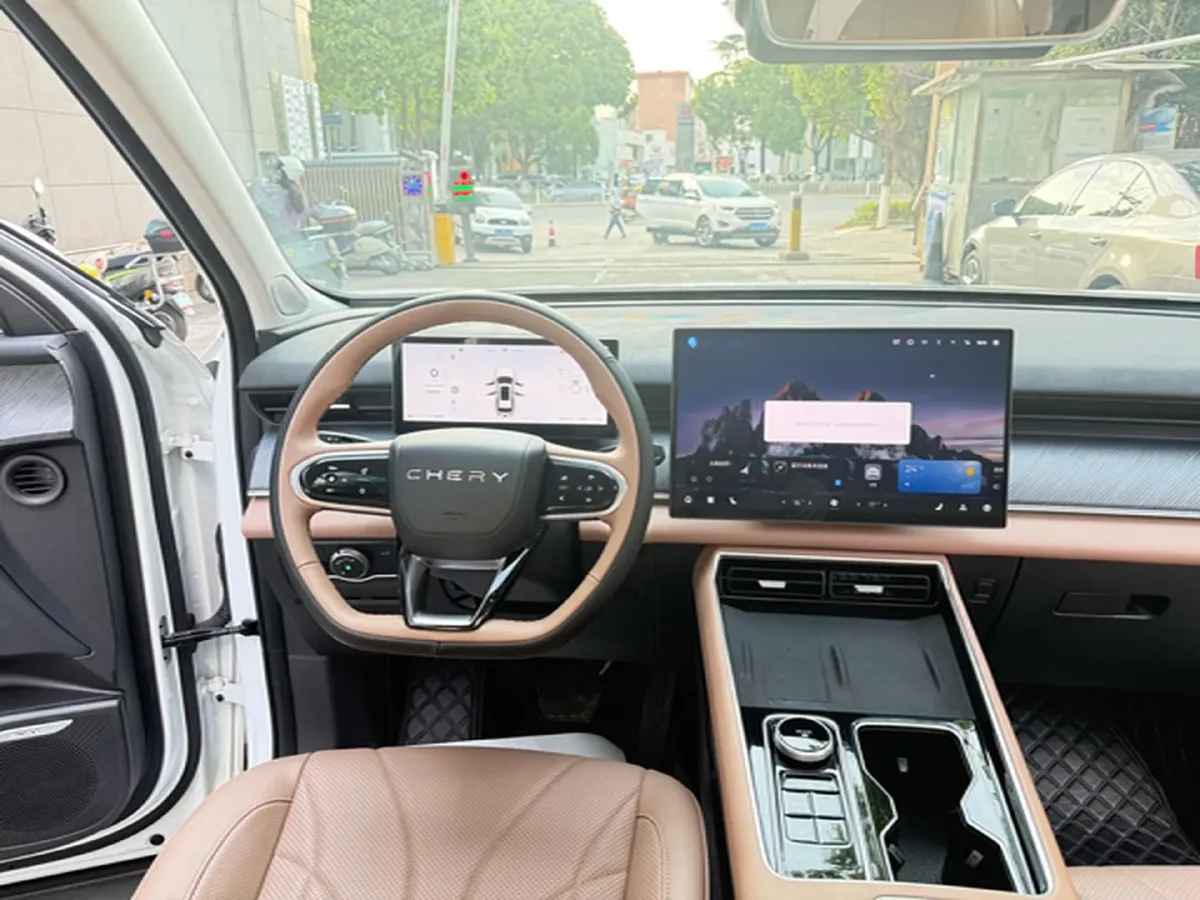 2024 Chery Tiggo8L 2.0T 254HP L4 8AT,autocango,china used car exporter,china ev exporter,chinese used car exporter,chinese used ev exporter