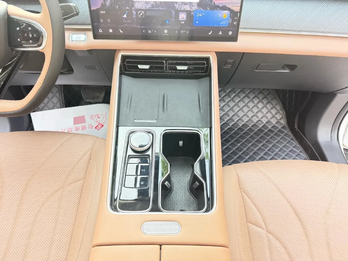 2024 Chery Tiggo8L 2.0T 254HP L4 8AT,autocango,china used car exporter,china ev exporter,chinese used car exporter,chinese used ev exporter