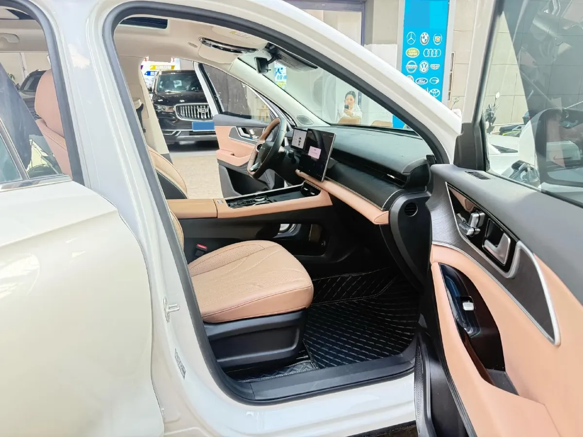 2024 Chery Tiggo8L 2.0T 254HP L4 8AT,autocango,china used car exporter,china ev exporter,chinese used car exporter,chinese used ev exporter