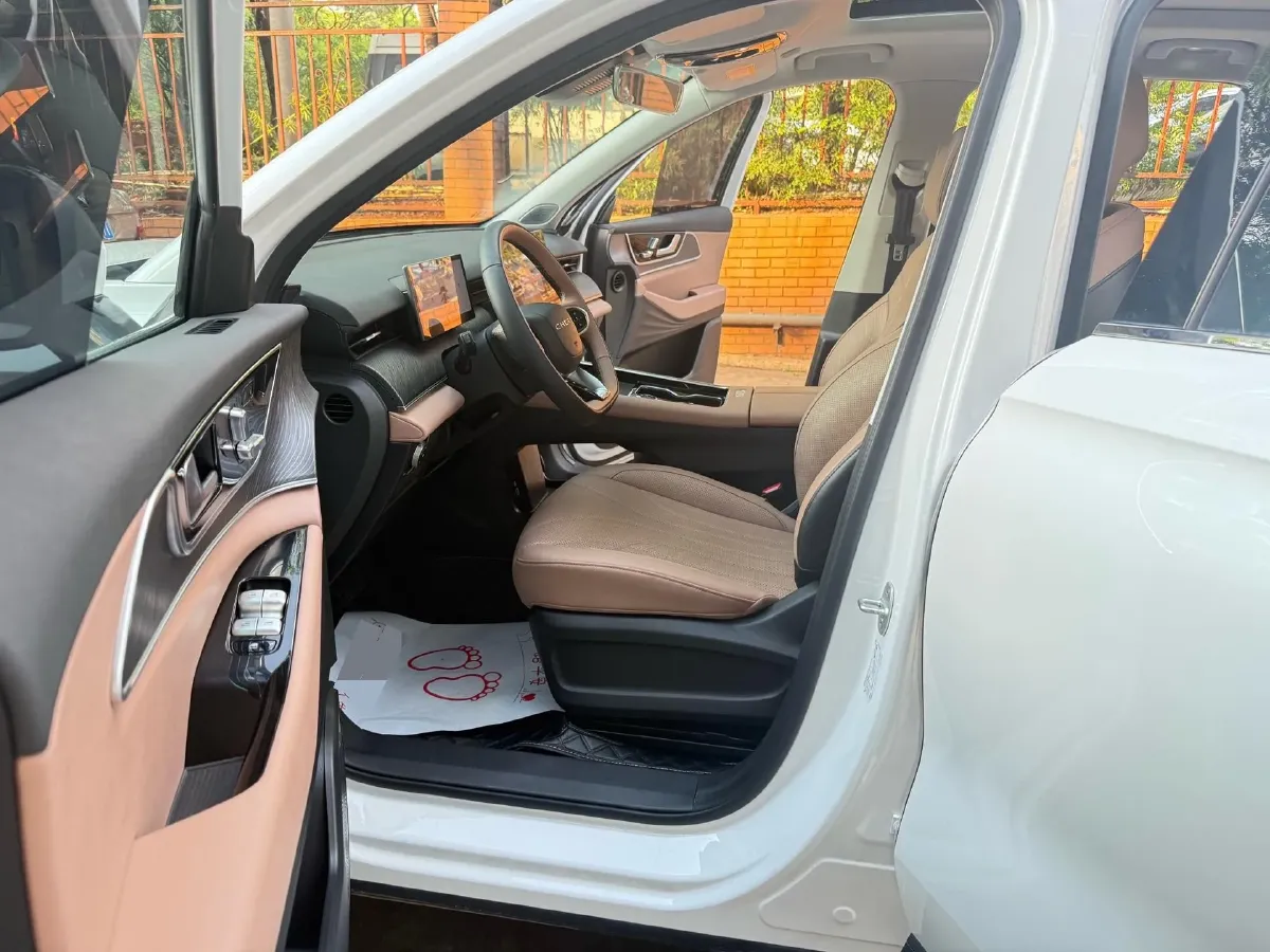 2024 Chery Tiggo8L 2.0T 254HP L4 8AT,autocango,china used car exporter,china ev exporter,chinese used car exporter,chinese used ev exporter