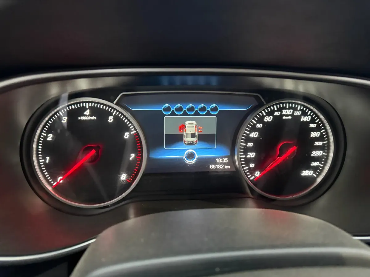 2020 HongQi H5 1.8T 197HP L4 6AT,autocango,china used car exporter,china ev exporter,chinese used car exporter,chinese used ev exporter