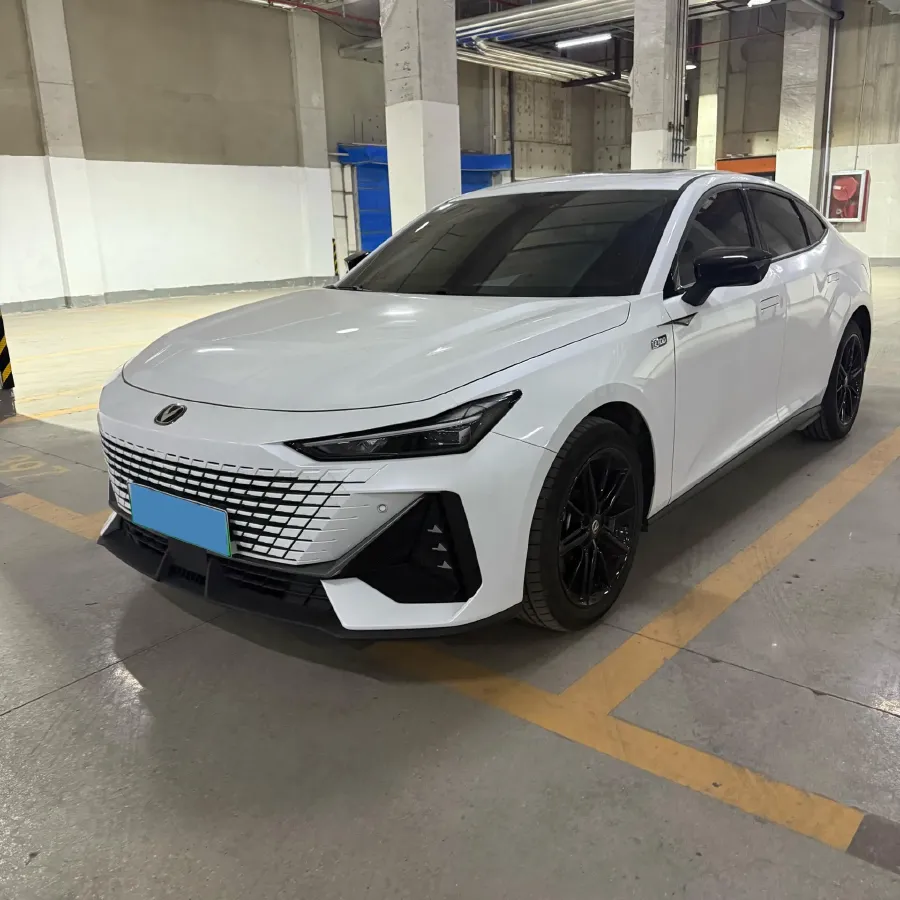 2023 ChangAn UNI-V iDD 1.5T 170HP L4 6TCT PHEV 18.4KWH,autocango,china used car exporter,china ev exporter,chinese used car exporter,chinese used ev exporter