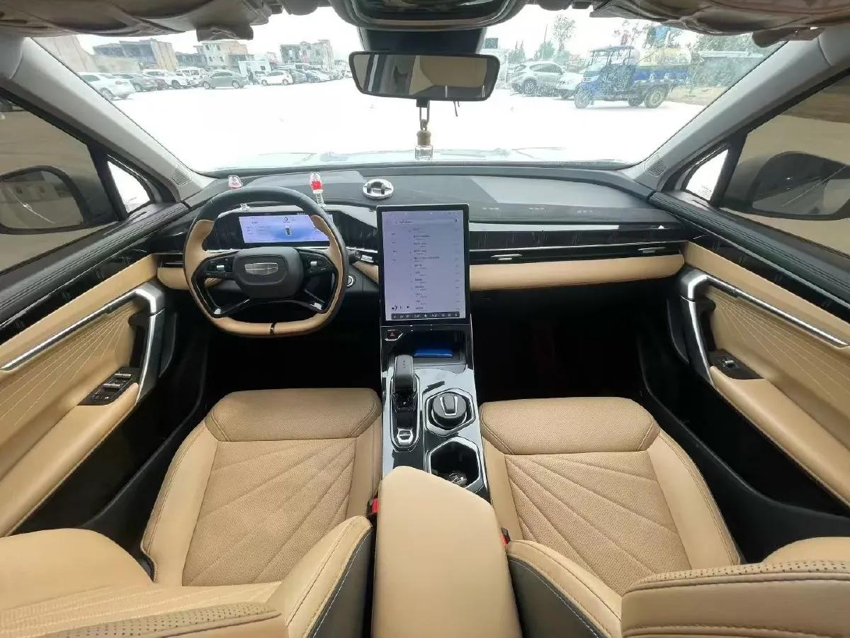 2023 Geely StarRay 1.5T 181HP L4 7DCT,autocango,china used car exporter,china ev exporter,chinese used car exporter,chinese used ev exporter