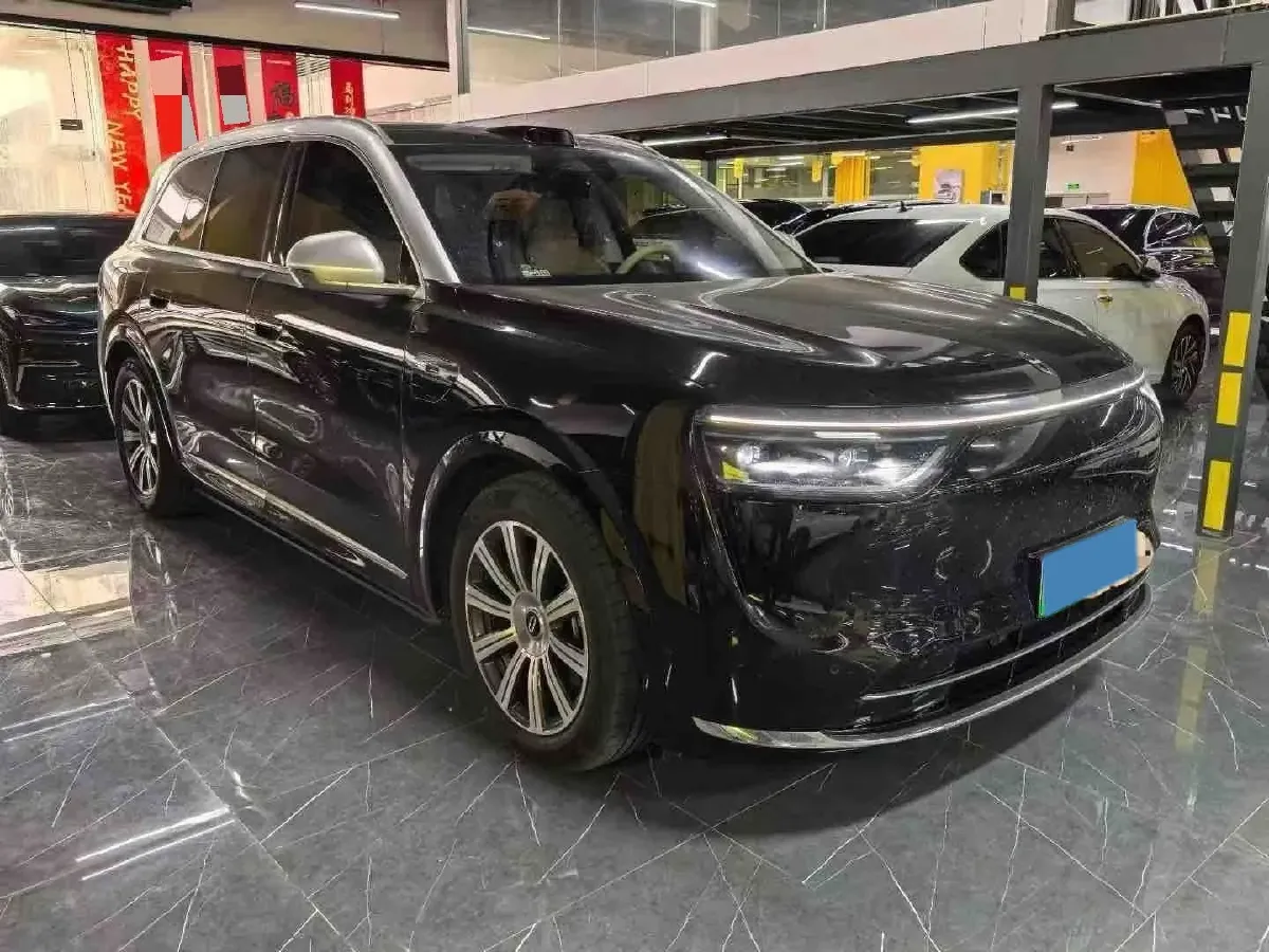 2025 AITO AITO M8 REEV 160HP REEV 53.4KWH,autocango,china used car exporter,china ev exporter,chinese used car exporter,chinese used ev exporter