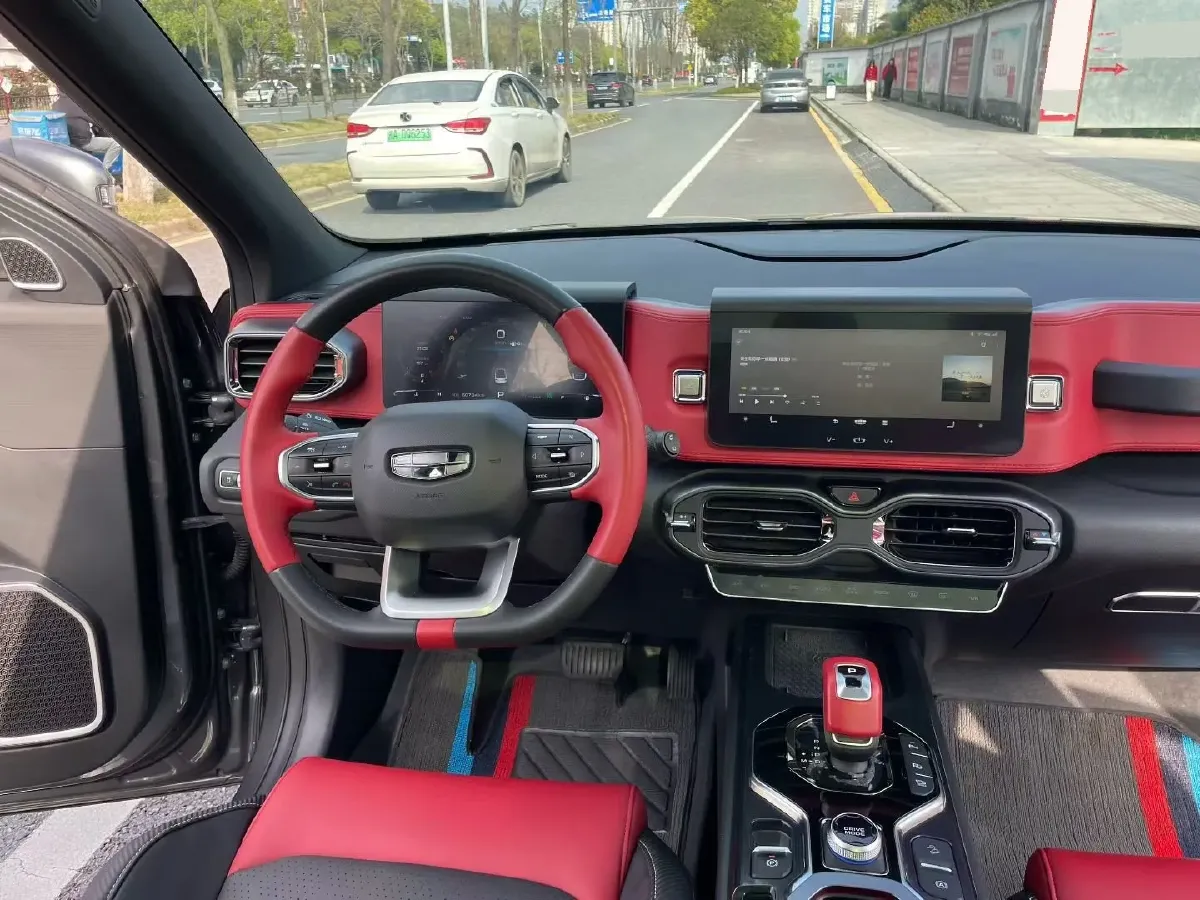 2020 Geely ICON 1.5T 177HP L3 7DCT,autocango,china used car exporter,china ev exporter,chinese used car exporter,chinese used ev exporter