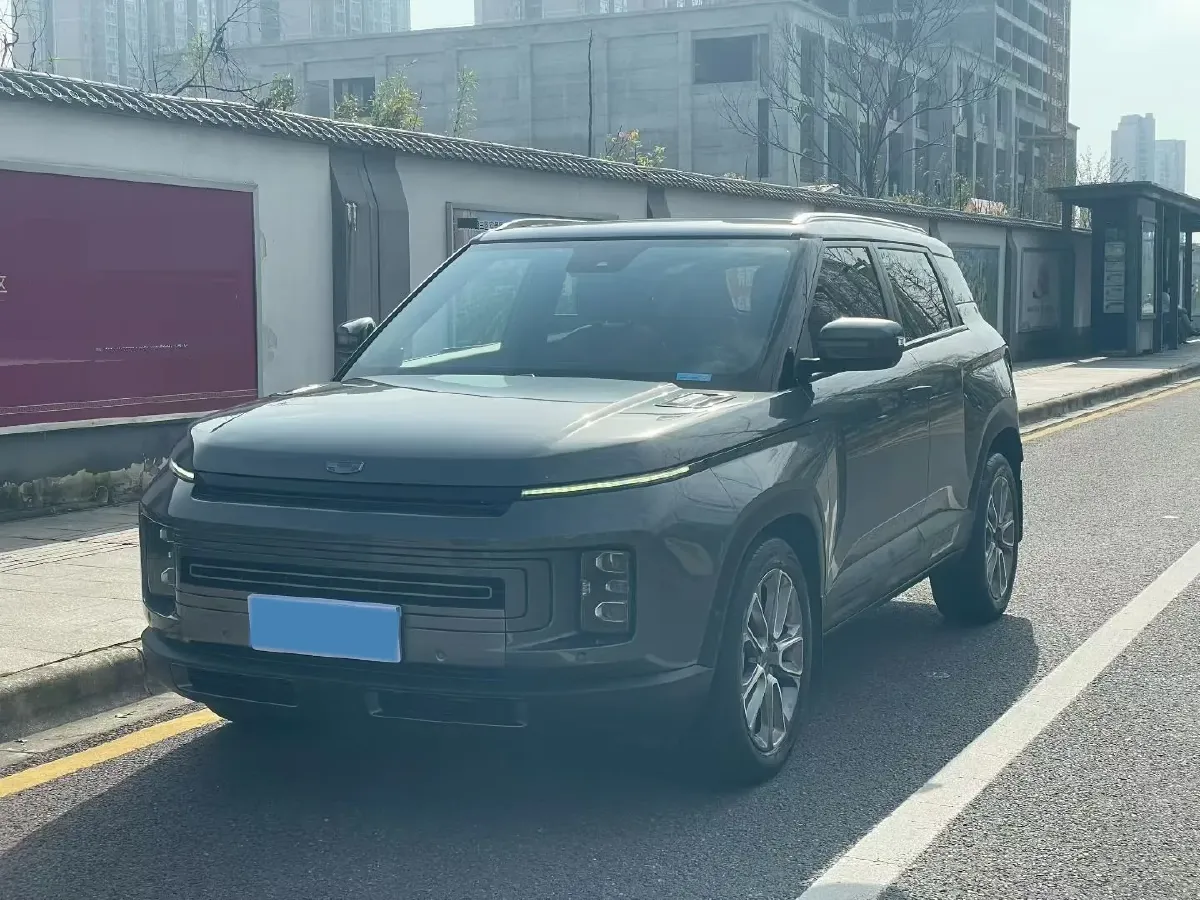 2020 Geely ICON 1.5T 177HP L3 7DCT,autocango,china used car exporter,china ev exporter,chinese used car exporter,chinese used ev exporter