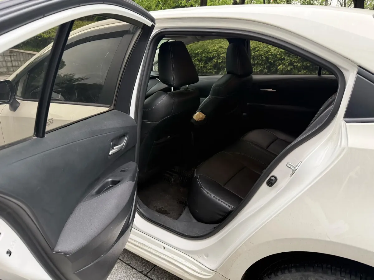 2021 Toyota Corolla 1.2T 116HP L4 CVT,autocango,china used car exporter,china ev exporter,chinese used car exporter,chinese used ev exporter